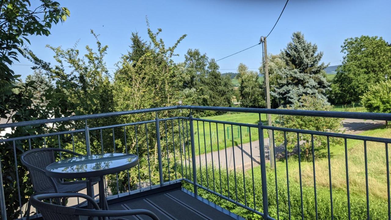 Weingut Harald Ludwig Appartement Osann-Monzel Buitenkant foto