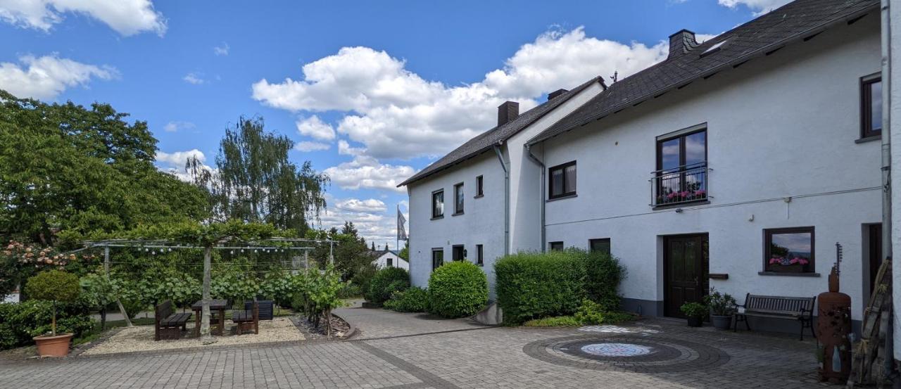 Weingut Harald Ludwig Appartement Osann-Monzel Buitenkant foto